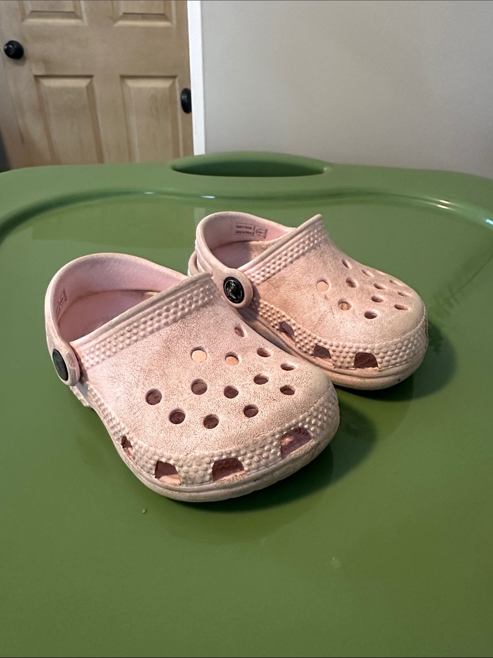 CROCS Kids Light Pink Classic Clog with Heel Strap